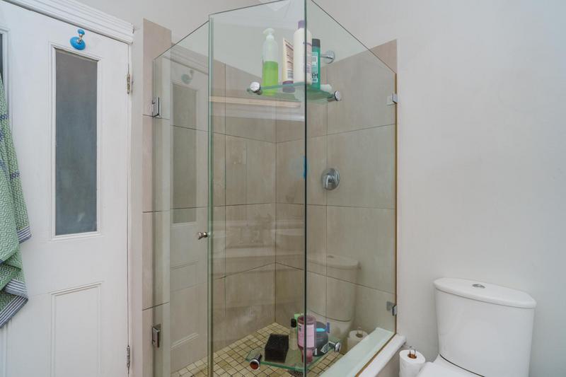 2 Bedroom Property for Sale in Wynberg Upper Western Cape